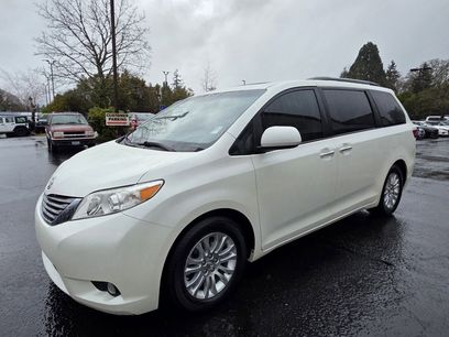 Used 2015 Toyota Sienna XLE w/ XLE Navigation Package