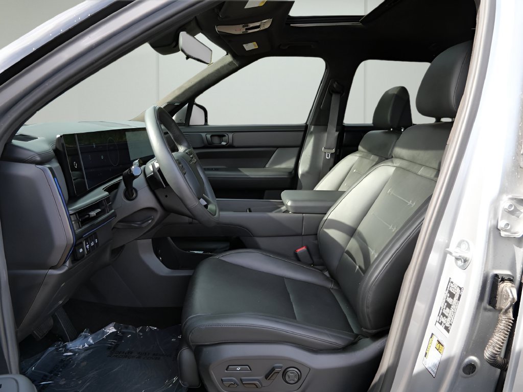 Used 2024 Hyundai Santa Fe Calligraphy FWD image 10
