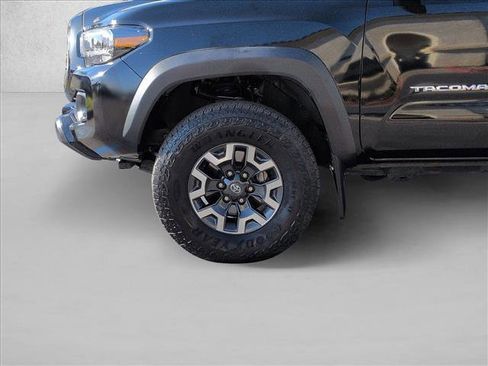 Used 2023 Toyota Tacoma TRD Off-Road AWD/4WD image 23