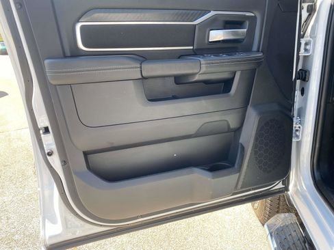 Used 2025 RAM 2500 Big Horn image 35