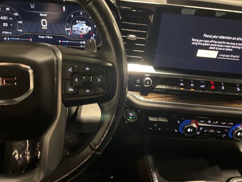Used 2023 GMC Sierra 1500 Elevation image 16