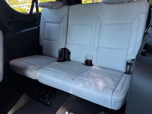 New 2026 Chevrolet Suburban Premier image 16