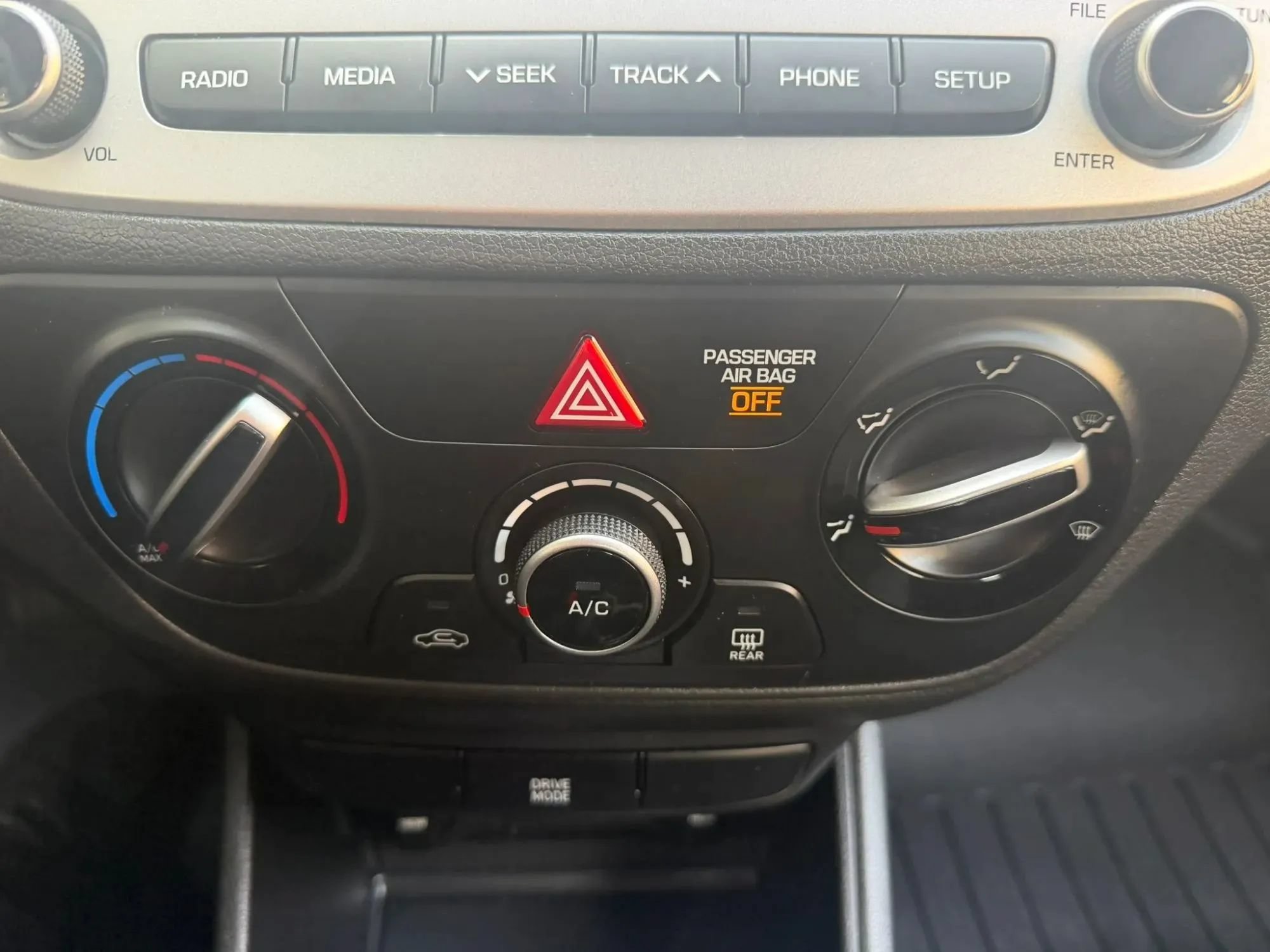 Used 2019 Hyundai Accent SE FWD image 19