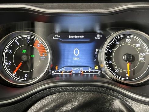 Used 2019 Jeep Cherokee Limited AWD/4WD image 21
