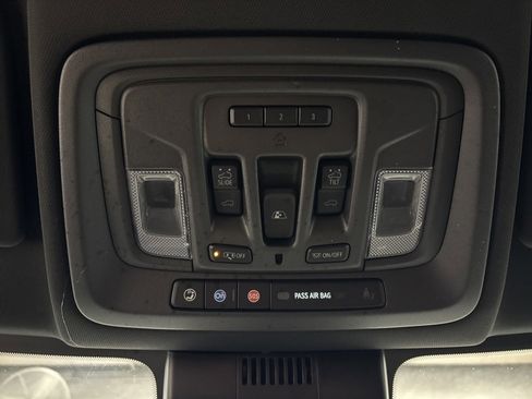 Used 2024 Chevrolet Silverado 2500 High Country w/ High Country Premium Package image 20