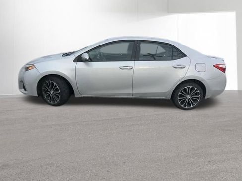Used 2014 Toyota Corolla S image 2