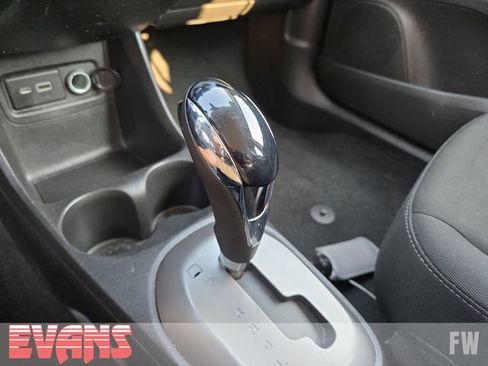 Used 2021 Chevrolet Spark LT image 10