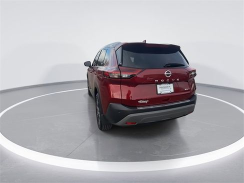 Used 2021 Nissan Rogue SV w/ Premium Package image 7