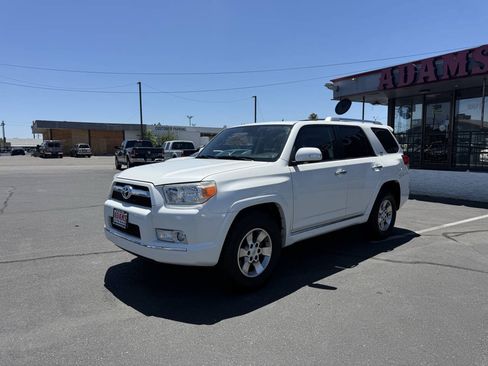 Used 2011 Toyota 4Runner SR5 w/ Convenience Pkg RWD image 6