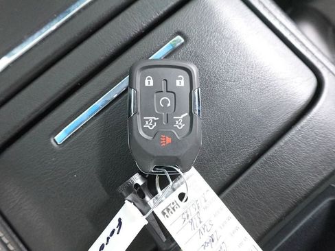 Used 2020 Chevrolet Tahoe Premier w/ Max Trailering Package image 33