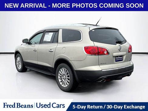 Used 2010 Buick Enclave CXL image 6