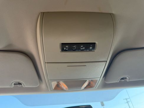 Used 2016 Dodge Grand Caravan SXT image 30