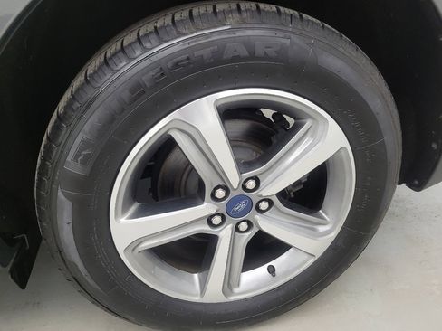 Used 2020 Ford Edge SEL w/ Convenience Package FWD image 31
