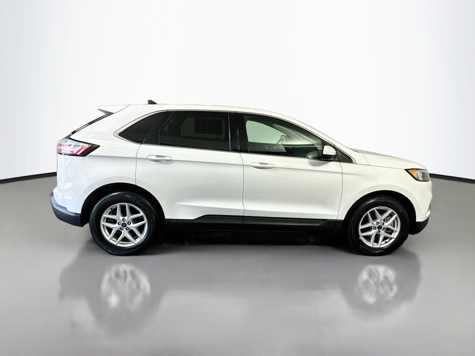 Used 2022 Ford Edge SEL AWD/4WD image 8