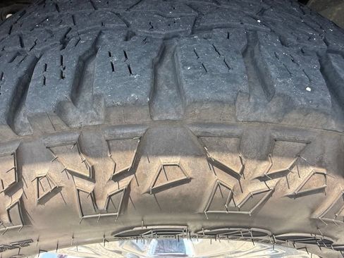 Used 2024 RAM 2500 Big Horn w/ Tech Package AWD/4WD image 20