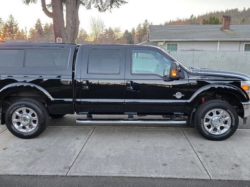 Used 2011 Ford F250 Lariat w/ Lariat Interior Pkg image 4