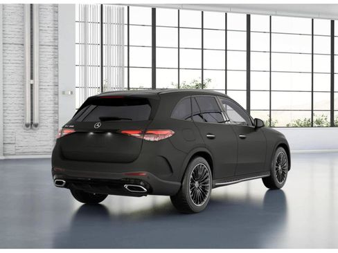 Used 2025 Mercedes-Benz GLC 300 image 42