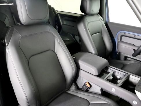 Used 2023 Land Rover Defender 90 S image 45