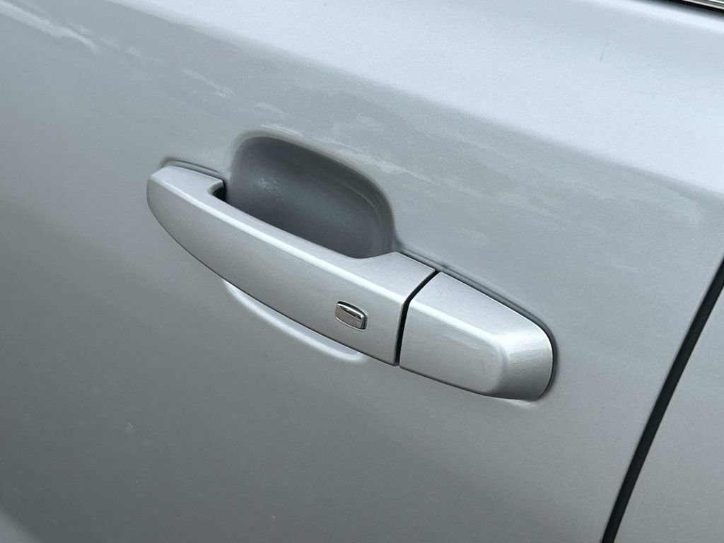 Used 2019 GMC Acadia SLT FWD image 19