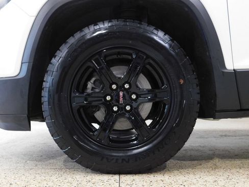 Used 2021 GMC Acadia AT4 AWD/4WD image 17