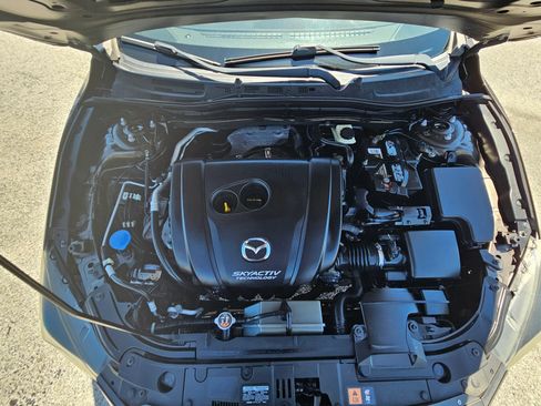 Used 2018 MAZDA MAZDA3 Touring FWD image 17