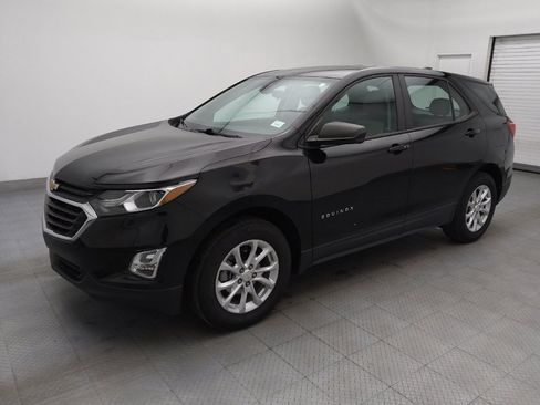 Used 2020 Chevrolet Equinox LS AWD/4WD image 2