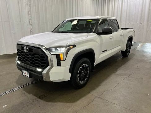 Used 2025 Toyota Tundra SR5 w/ TRD Off-Road Package AWD/4WD image 8