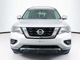 Used 2017 Nissan Pathfinder SL image 2
