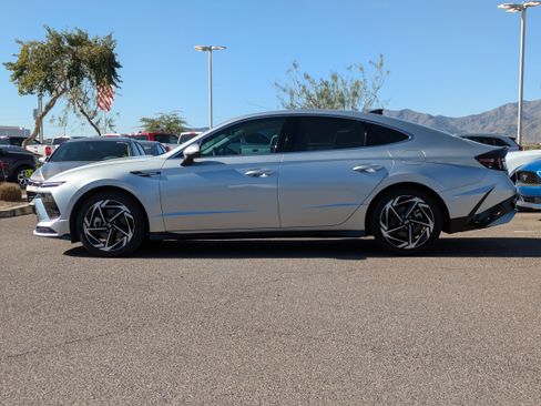 Certified 2024 Hyundai Sonata SEL w/ Convenience Package image 6