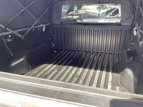 Used 2022 Toyota Tacoma TRD Sport w/ Technology Package image 14