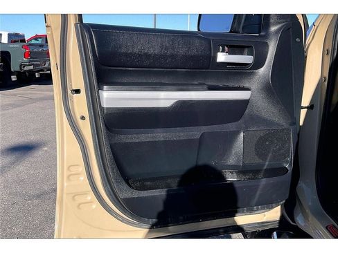 Used 2019 Toyota Tundra SR5 image 25