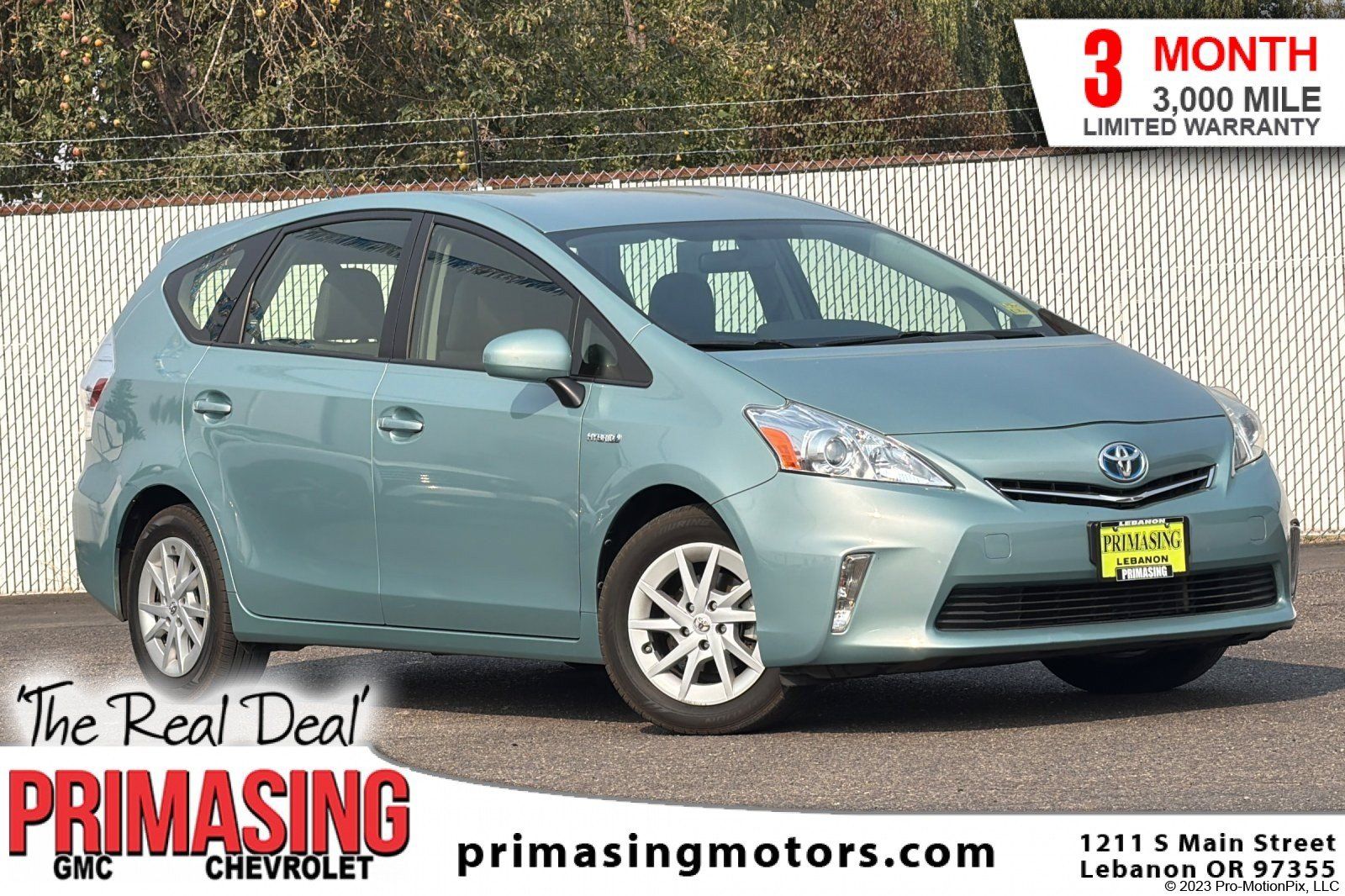 Used 2014 Toyota Prius V Three FWD image 1
