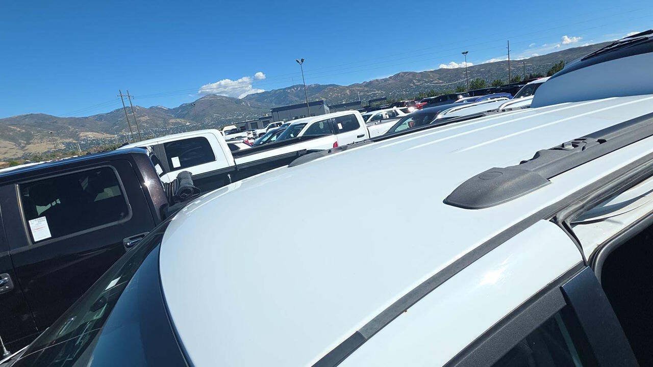 Used 2016 Dodge Grand Caravan SXT FWD image 6