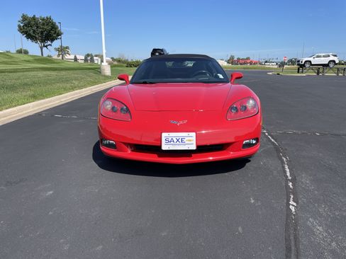Used 2007 Chevrolet Corvette Convertible w/ Preferred Equipment Group RWD image 8
