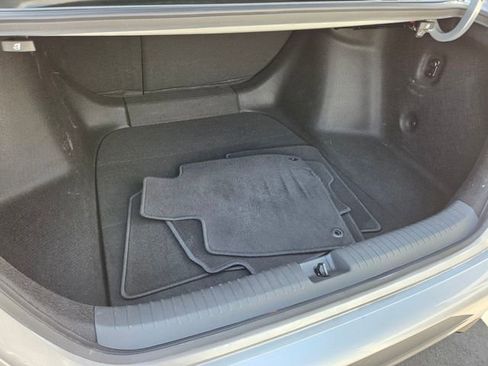Used 2025 Honda Accord SE image 11