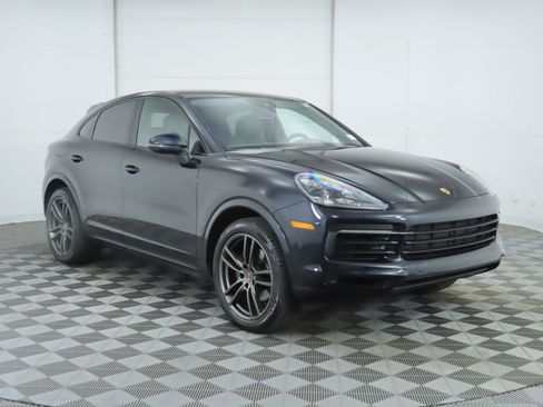 Used 2020 Porsche Cayenne image 3