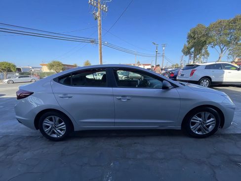 Used 2019 Hyundai Elantra Value Edition w/ Cargo Package FWD image 4