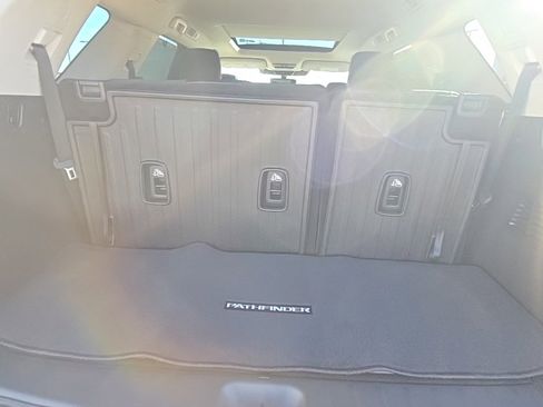 New 2026 Nissan Pathfinder Platinum image 44