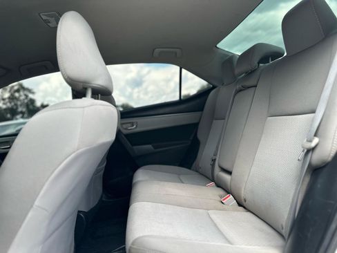 Used 2015 Toyota Corolla LE FWD image 14