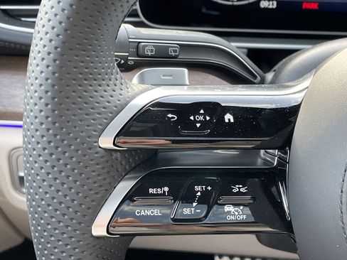 New 2026 Mercedes-Benz GLS 580 4MATIC image 26