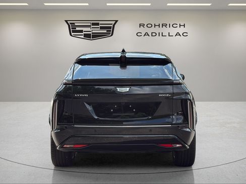 Certified 2024 Cadillac Lyriq Tech AWD/4WD image 6