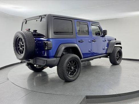 Used 2018 Jeep Wrangler Unlimited Sport S AWD/4WD image 8