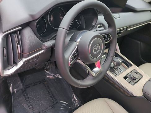 New 2026 MAZDA CX-90 3.3 Turbo w/ Preferred Package AWD/4WD image 9