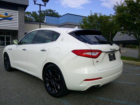 Used 2019 Maserati Levante AWD/4WD image 75