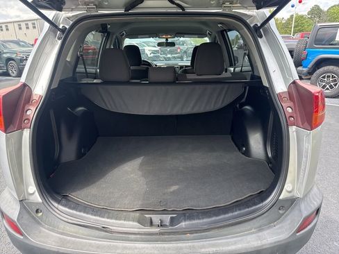 Used 2015 Toyota RAV4 LE image 14