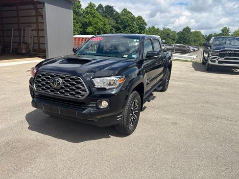 Used 2021 Toyota Tacoma TRD Sport w/ Technology Package AWD/4WD image 7
