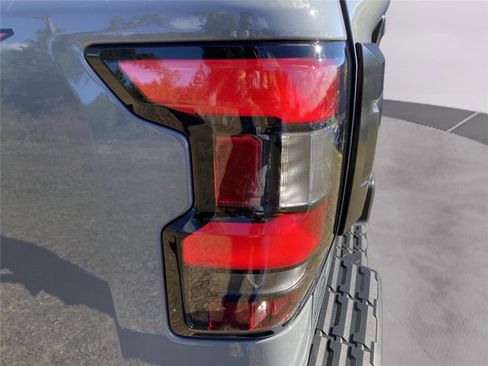 New 2026 Nissan Frontier PRO-4X w/ Pro-4x Convenience Package image 11