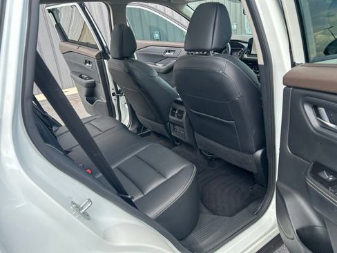 Certified 2023 Nissan Rogue SL w/ SL Premium Package FWD image 29