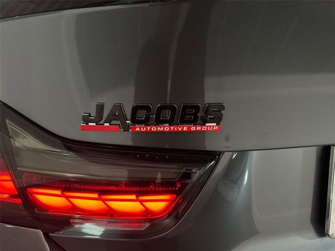 Used 2019 BMW M4 Coupe w/ Competition Package RWD image 36