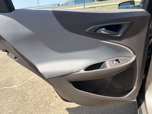 Used 2022 Chevrolet Malibu LT FWD image 27